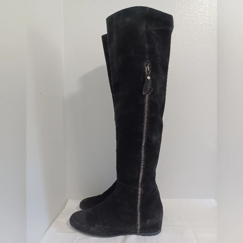 Stuart Weitzman Tall black suede boots size 9M MADE IN SPAIN - Picture 3 of 15